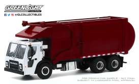 Mack  - LR Refuse Truck 2019 white/red - 1:64 - GreenLight - 45100C - gl45100C | Toms Modelautos